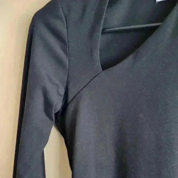 Susana monaco black long sleeve Cut-out Neckline Blouse size small - Picture 4 of 11